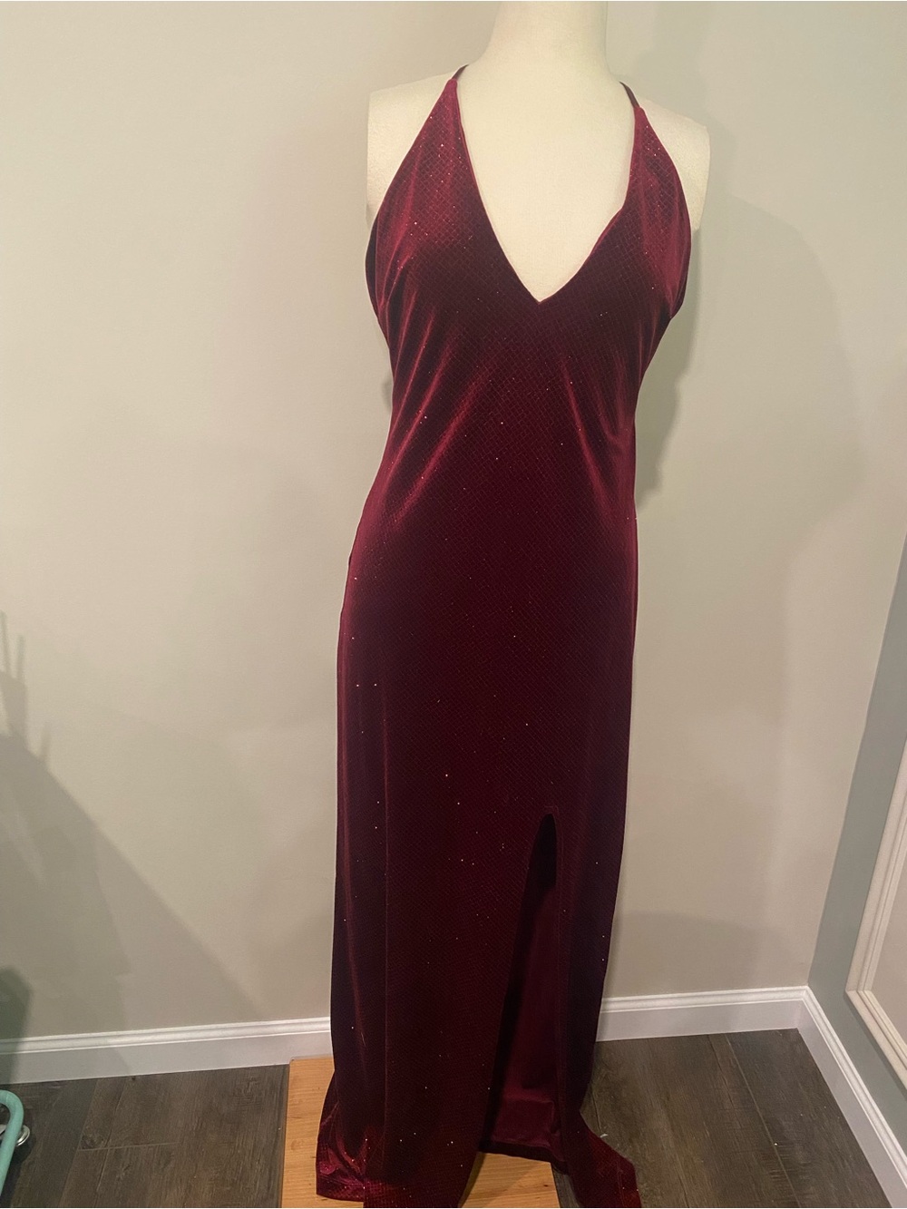 Elegant Burgundy Velvet Halter Evening Gown Sz 11/12